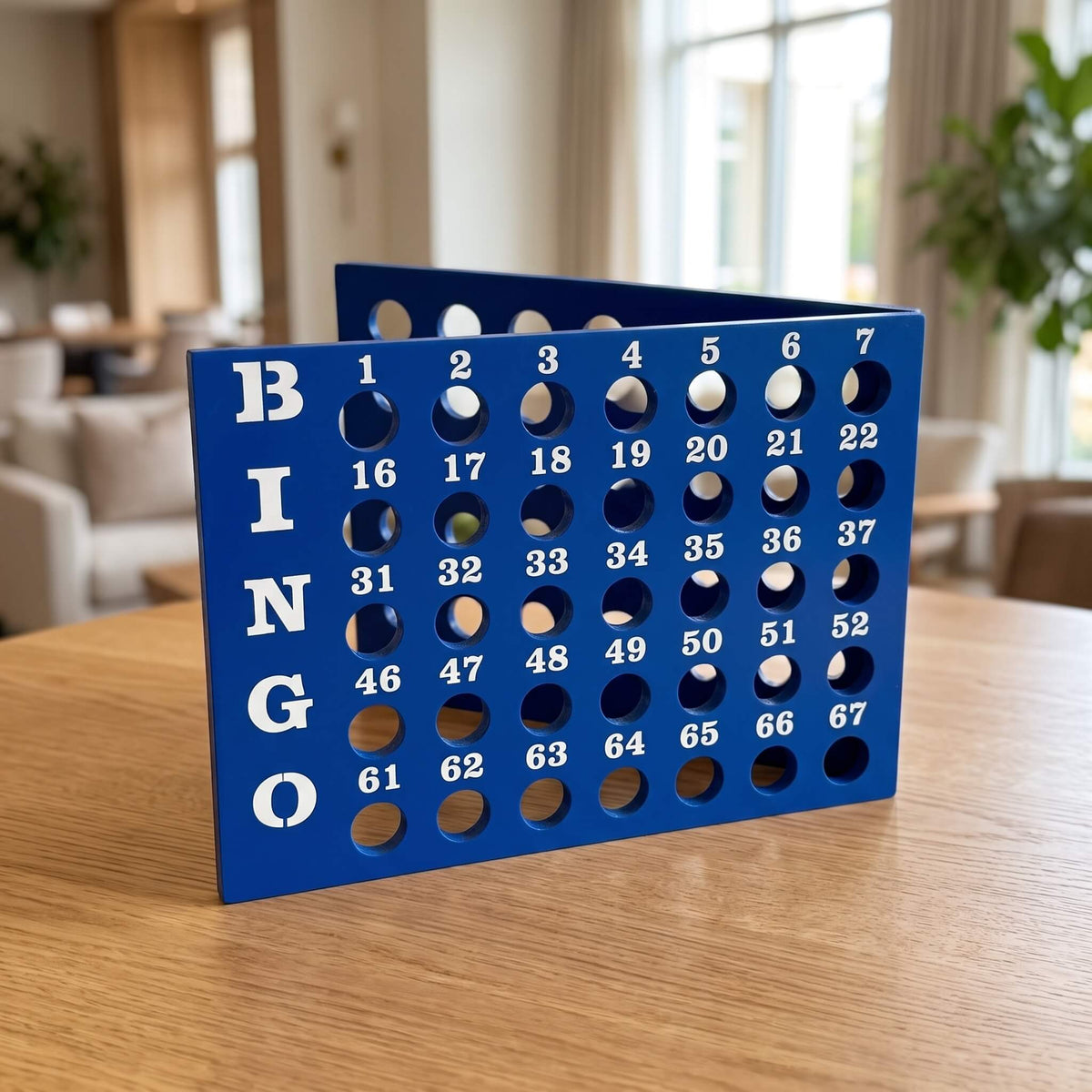 Tablero de control de bingo en madera MDF plegable color azul en salón social Excalibur