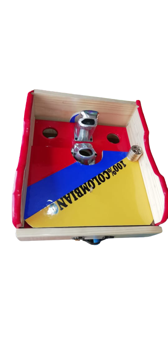 Juego de Rana  Portátil Bogotana de Lujo en pino - Rojo
